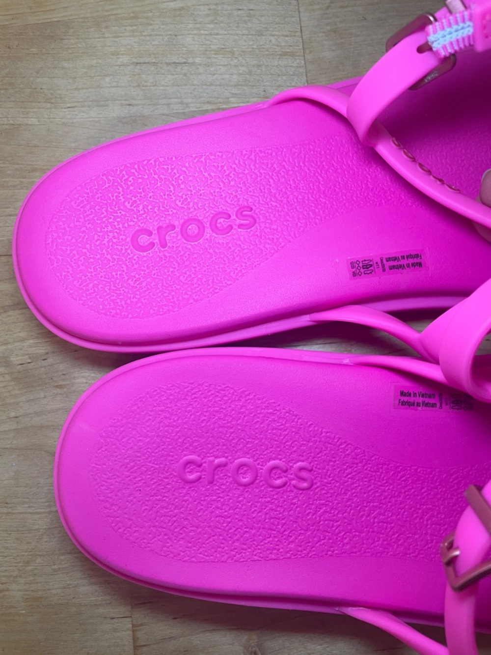 Crocs Women's Miami Thong Flip hot pink sandals size 11 - Picture 5 of 16